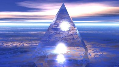 Photo of Хрустальные пирамиды неизвестного происхождения и предназначения в центре Бермудского треугольника