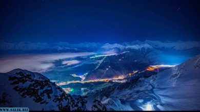 Photo of Снежные вершины и движение облаков: таймлапс-видео ночи над Красной Поляной